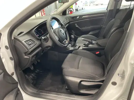 RENAULT MEGANE IV - voiture d'occasion - Photo 18