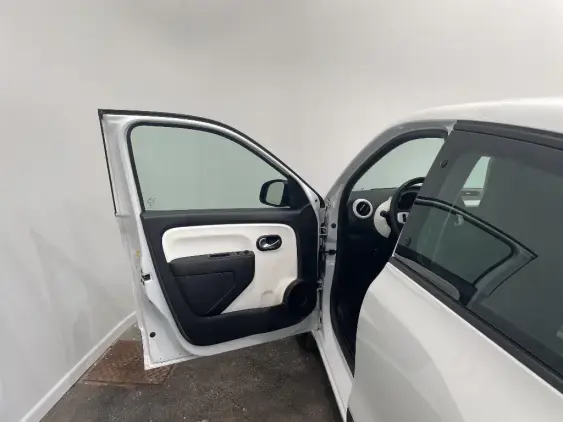 RENAULT TWINGO III - voiture d'occasion - Photo 17