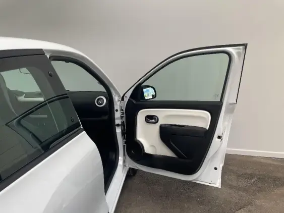 RENAULT TWINGO III - voiture d'occasion - Photo 18