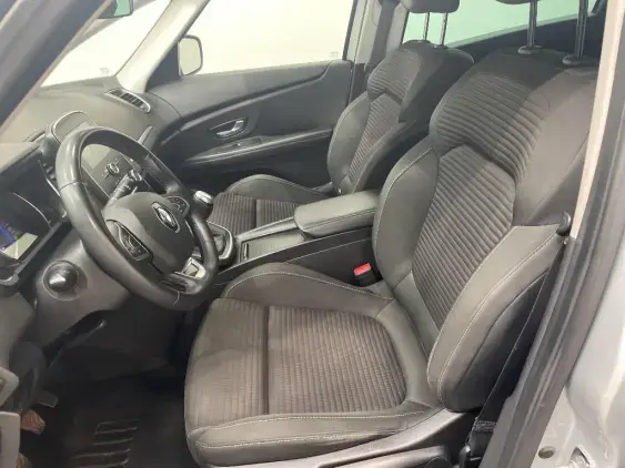 RENAULT GRAND SCENIC IV - voiture d'occasion - Photo 17