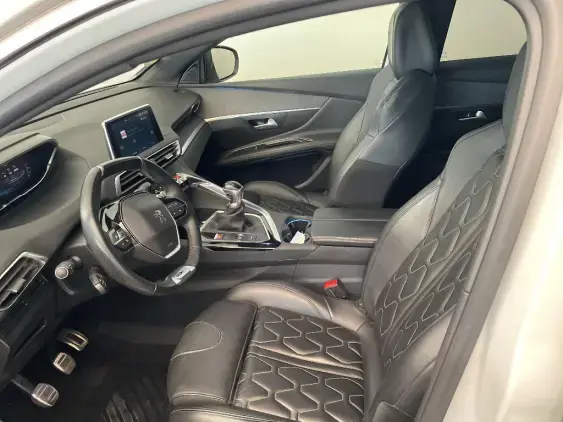 PEUGEOT 3008 II - voiture d'occasion - Photo 16