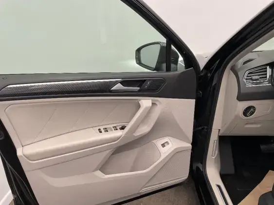 VOLKSWAGEN TIGUAN II - voiture d'occasion - Photo 18