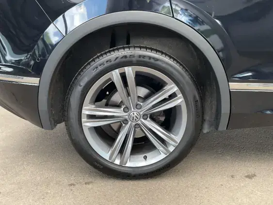 VOLKSWAGEN TIGUAN II - voiture d'occasion - Photo 24