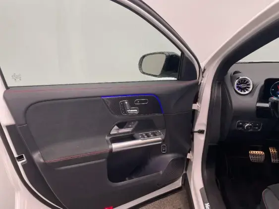 MERCEDES-BENZ GLA II - voiture d'occasion - Photo 19