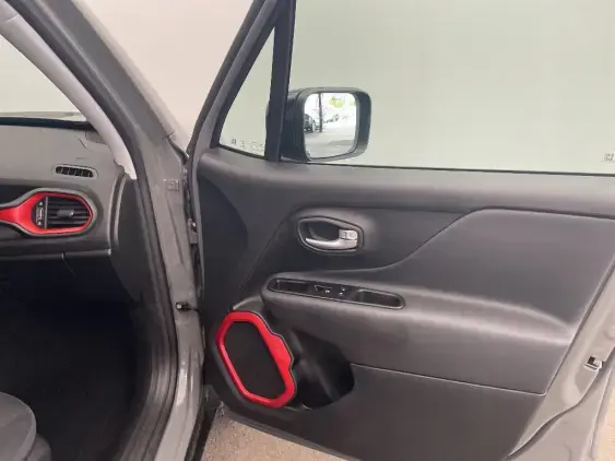 JEEP RENEGADE - voiture d'occasion - Photo 20