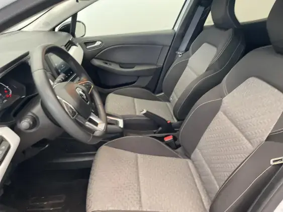 RENAULT CLIO V - voiture d'occasion - Photo 18