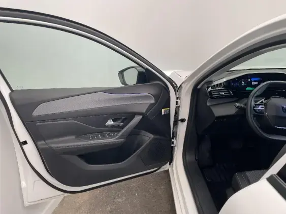 PEUGEOT 308 III - voiture d'occasion - Photo 18