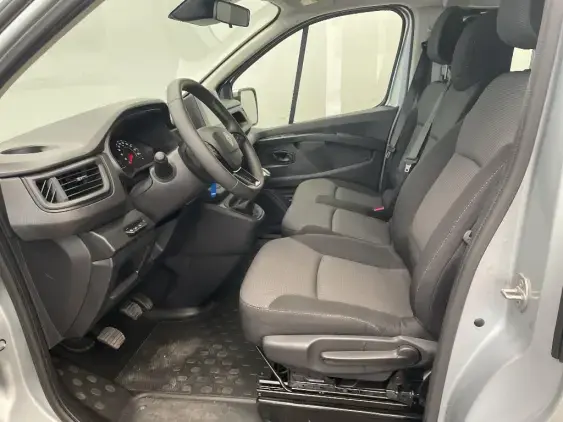 RENAULT TRAFIC III - voiture d'occasion - Photo 17