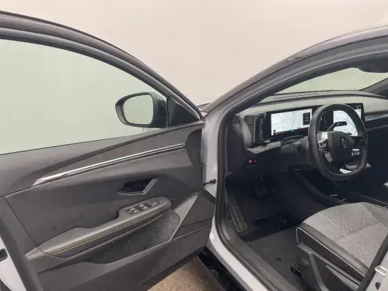 RENAULT MEGANE V - voiture d'occasion - Photo 18