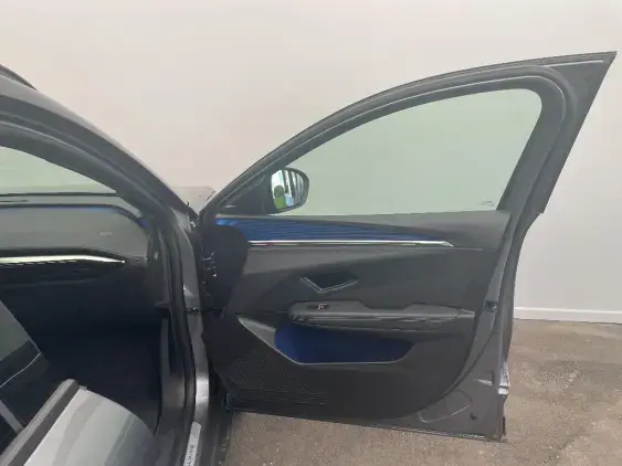 RENAULT SCENIC V ELECTRIQUE - voiture d'occasion - Photo 19