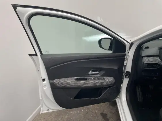 DACIA SANDERO III - voiture d'occasion - Photo 18