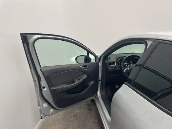 RENAULT CLIO V - voiture d'occasion - Photo 19