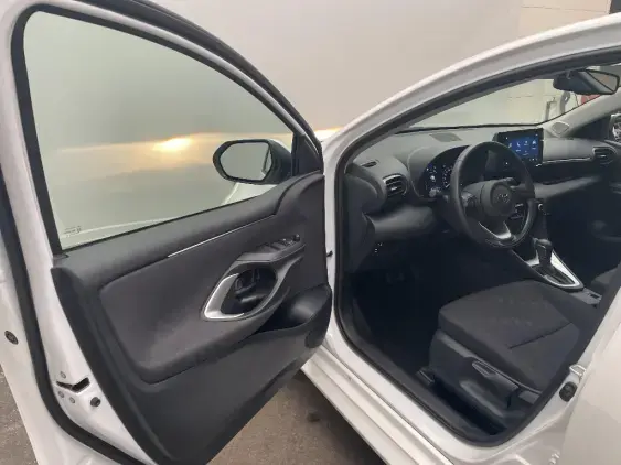 TOYOTA YARIS IV - voiture d'occasion - Photo 19