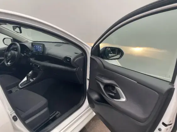 TOYOTA YARIS IV - voiture d'occasion - Photo 20