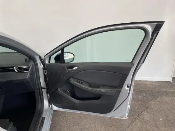 RENAULT CLIO V - voiture d'occasion - Photo 19