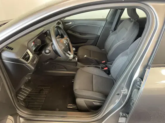 RENAULT CLIO V - voiture d'occasion - Photo 18