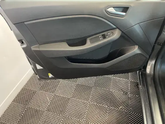 RENAULT CLIO V - voiture d'occasion - Photo 19