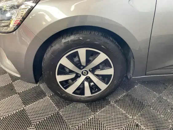 RENAULT CLIO V - voiture d'occasion - Photo 23