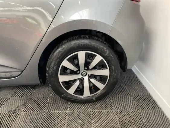 RENAULT CLIO V - voiture d'occasion - Photo 24