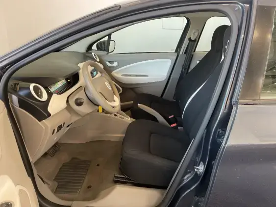 RENAULT ZOE - voiture d'occasion - Photo 18