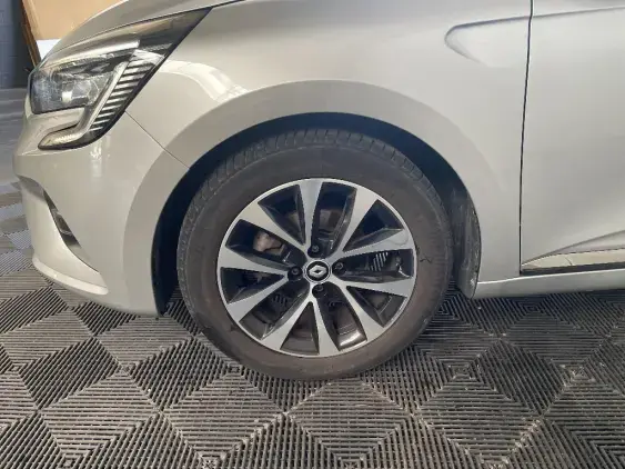 RENAULT CLIO V - voiture d'occasion - Photo 23