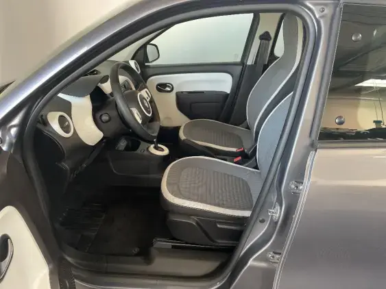 RENAULT TWINGO ELECTRIQUE III - voiture d'occasion - Photo 18