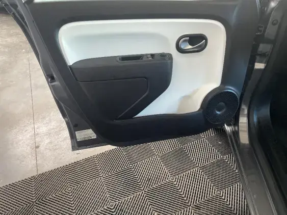 RENAULT TWINGO ELECTRIQUE III - voiture d'occasion - Photo 19