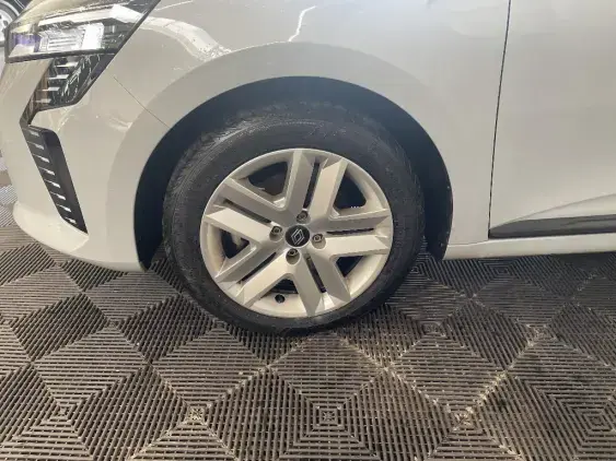 RENAULT CLIO V - voiture d'occasion - Photo 23