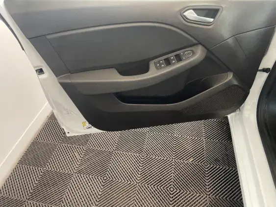 RENAULT CLIO V - voiture d'occasion - Photo 19