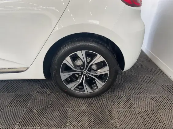 RENAULT CLIO V - voiture d'occasion - Photo 24