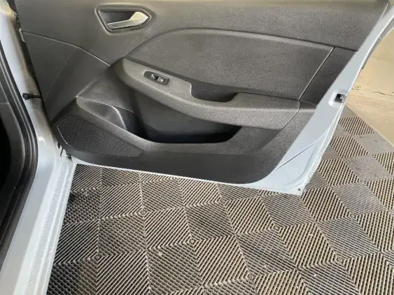 RENAULT CLIO V - voiture d'occasion - Photo 20