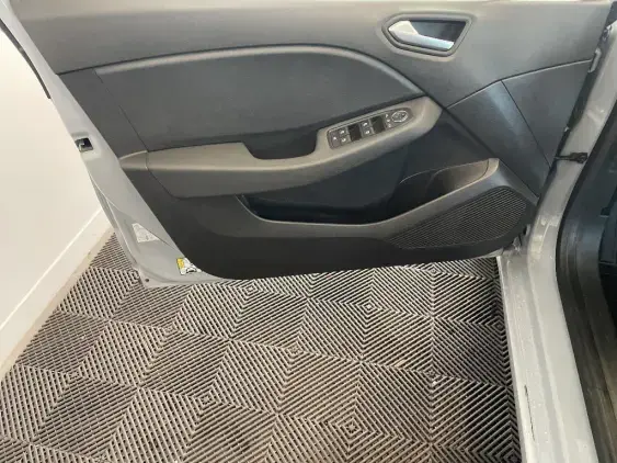 RENAULT CLIO V - voiture d'occasion - Photo 19