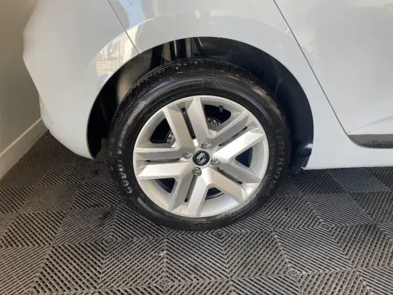 RENAULT CLIO V - voiture d'occasion - Photo 25