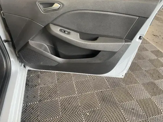 RENAULT CLIO V - voiture d'occasion - Photo 20