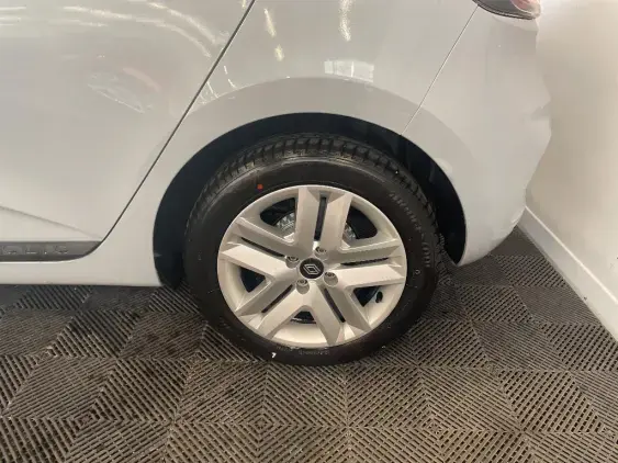 RENAULT CLIO V - voiture d'occasion - Photo 24