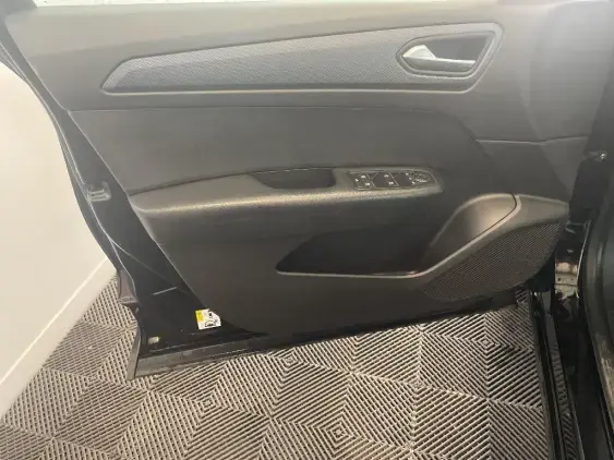 RENAULT ARKANA - voiture d'occasion - Photo 19