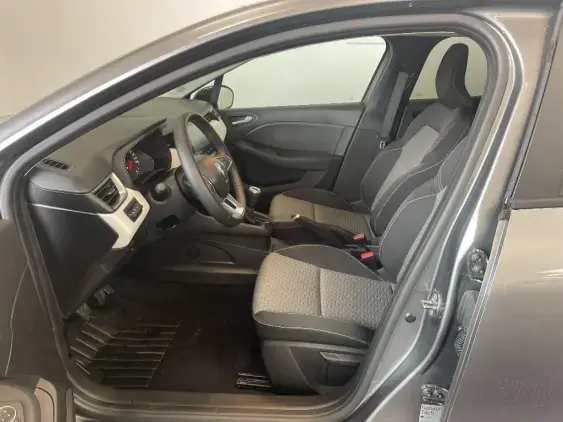 RENAULT CLIO V - voiture d'occasion - Photo 18