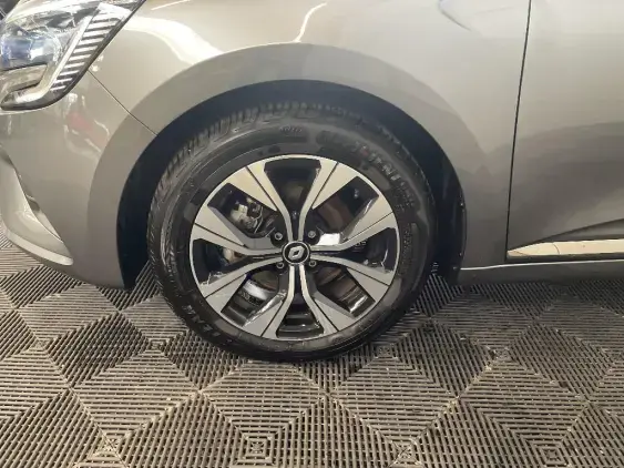 RENAULT CLIO V - voiture d'occasion - Photo 23