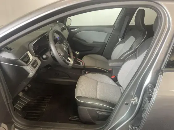 RENAULT CLIO V - voiture d'occasion - Photo 18