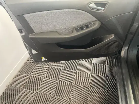 RENAULT CLIO V - voiture d'occasion - Photo 19