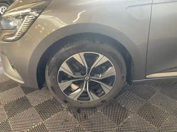 RENAULT CLIO V - voiture d'occasion - Photo 23