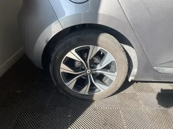 RENAULT CLIO V - voiture d'occasion - Photo 25