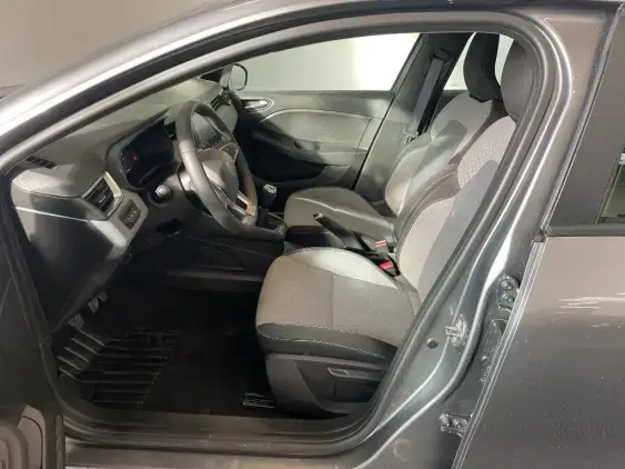 RENAULT CLIO V - voiture d'occasion - Photo 18