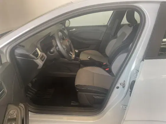 RENAULT CLIO V - voiture d'occasion - Photo 18