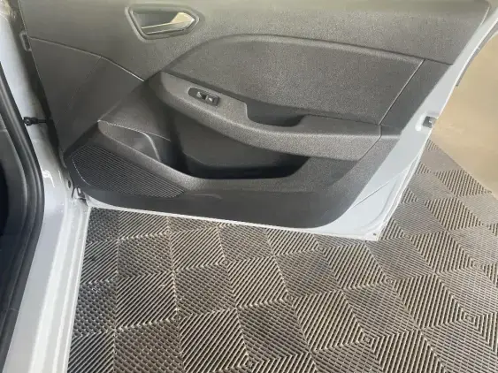 RENAULT CLIO V - voiture d'occasion - Photo 20