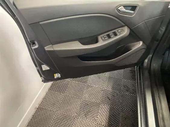 RENAULT CLIO V - voiture d'occasion - Photo 19