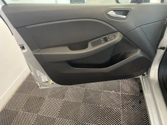 RENAULT CLIO V - voiture d'occasion - Photo 19