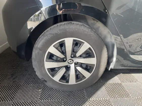 RENAULT CLIO V - voiture d'occasion - Photo 25