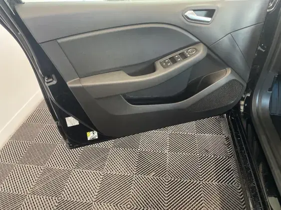 RENAULT CLIO V - voiture d'occasion - Photo 19