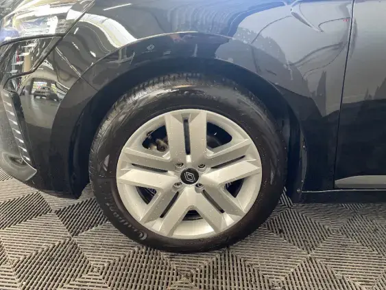 RENAULT CLIO V - voiture d'occasion - Photo 23